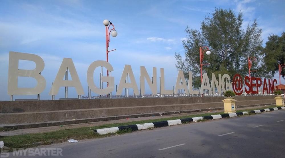 Holiday Home Bagan Lalang 5 Aircon Kampong Bagan Lalang Exterior foto